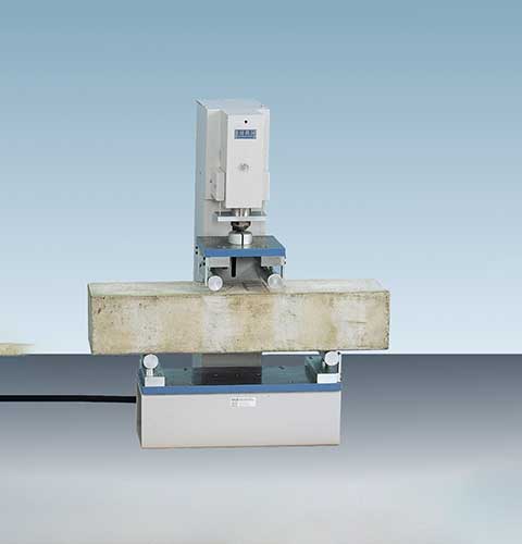 100kN Flexural (Beams) Frame. Supplied Without Specimen Bearers and Fitting Kit.